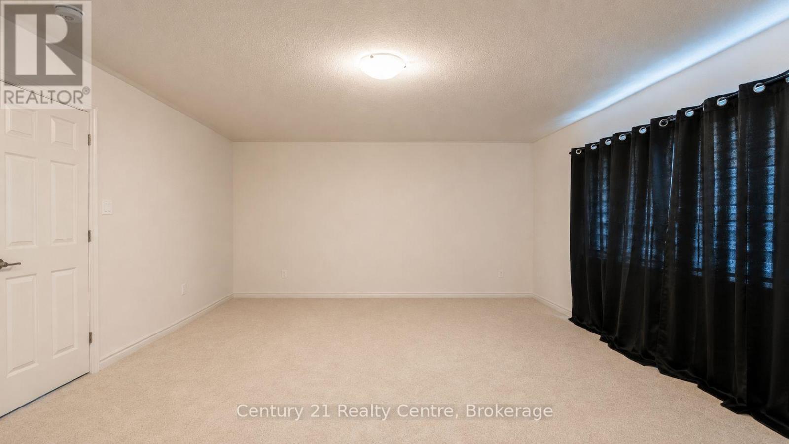 256 REA DRIVE - Image 15