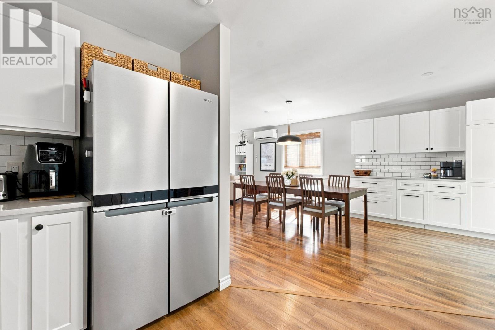 Property 20 of 43 of 87 Royal Masts Way