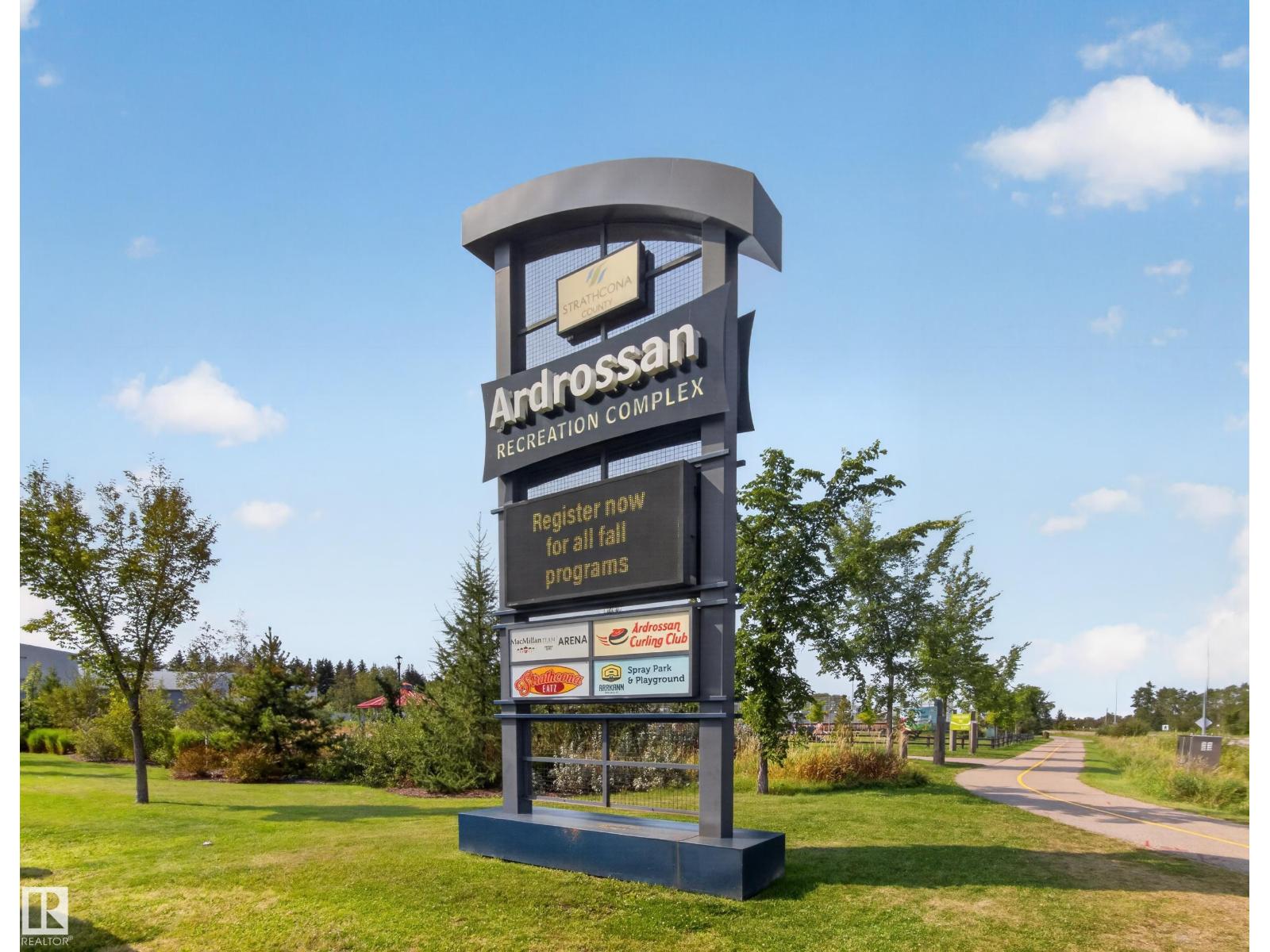 29 COPPICE HILL WY - 63