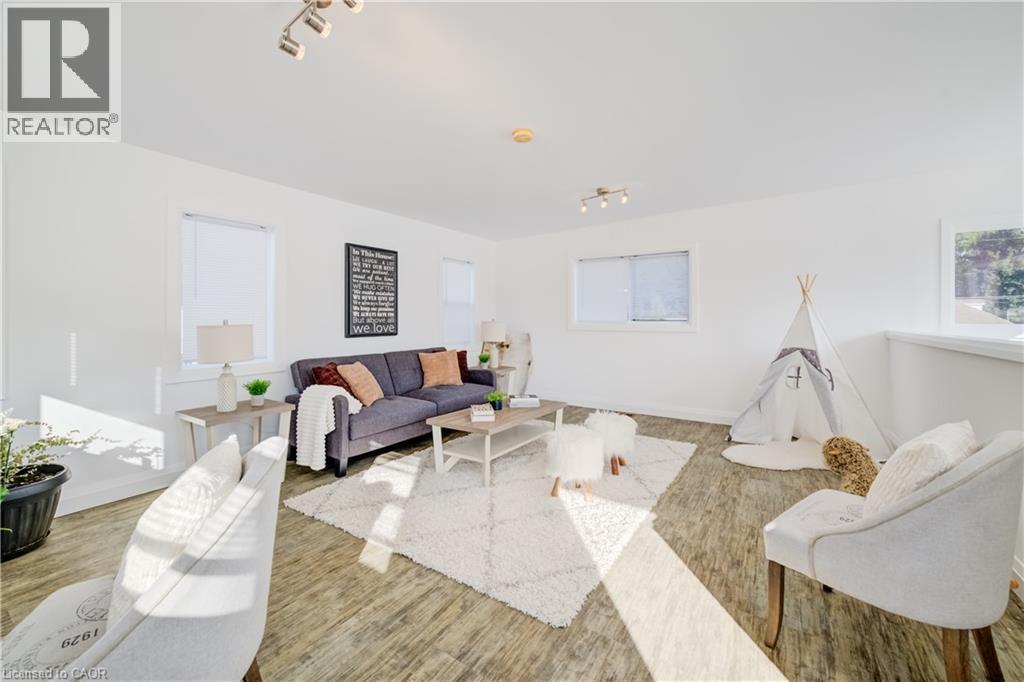 149 WOOLWICH Street - Image 42