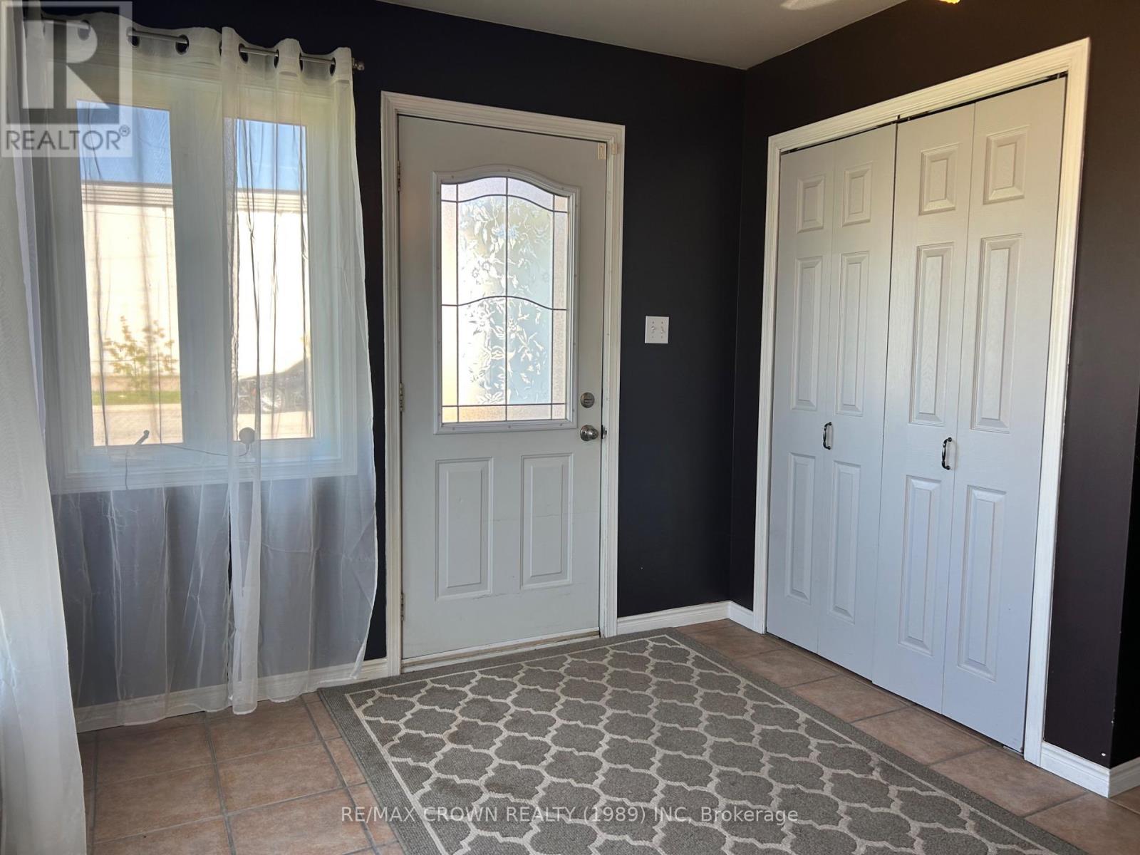 85 DOMINION AVENUE - Image 10