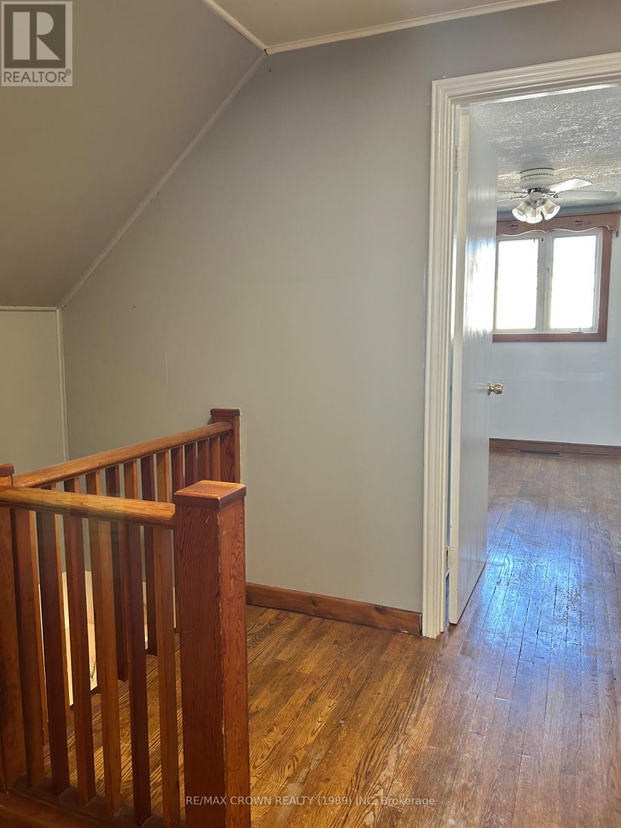 85 DOMINION AVENUE - Image 29