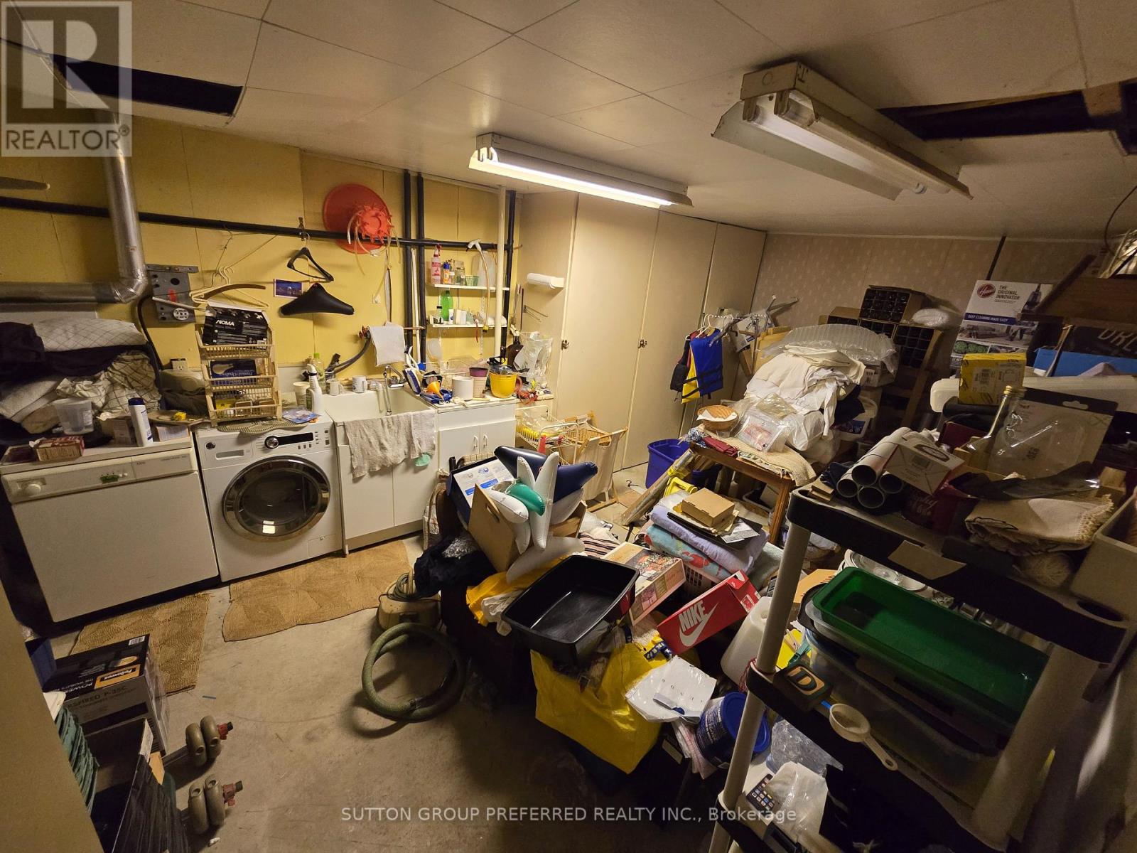 383 FERNDALE AVENUE - 16