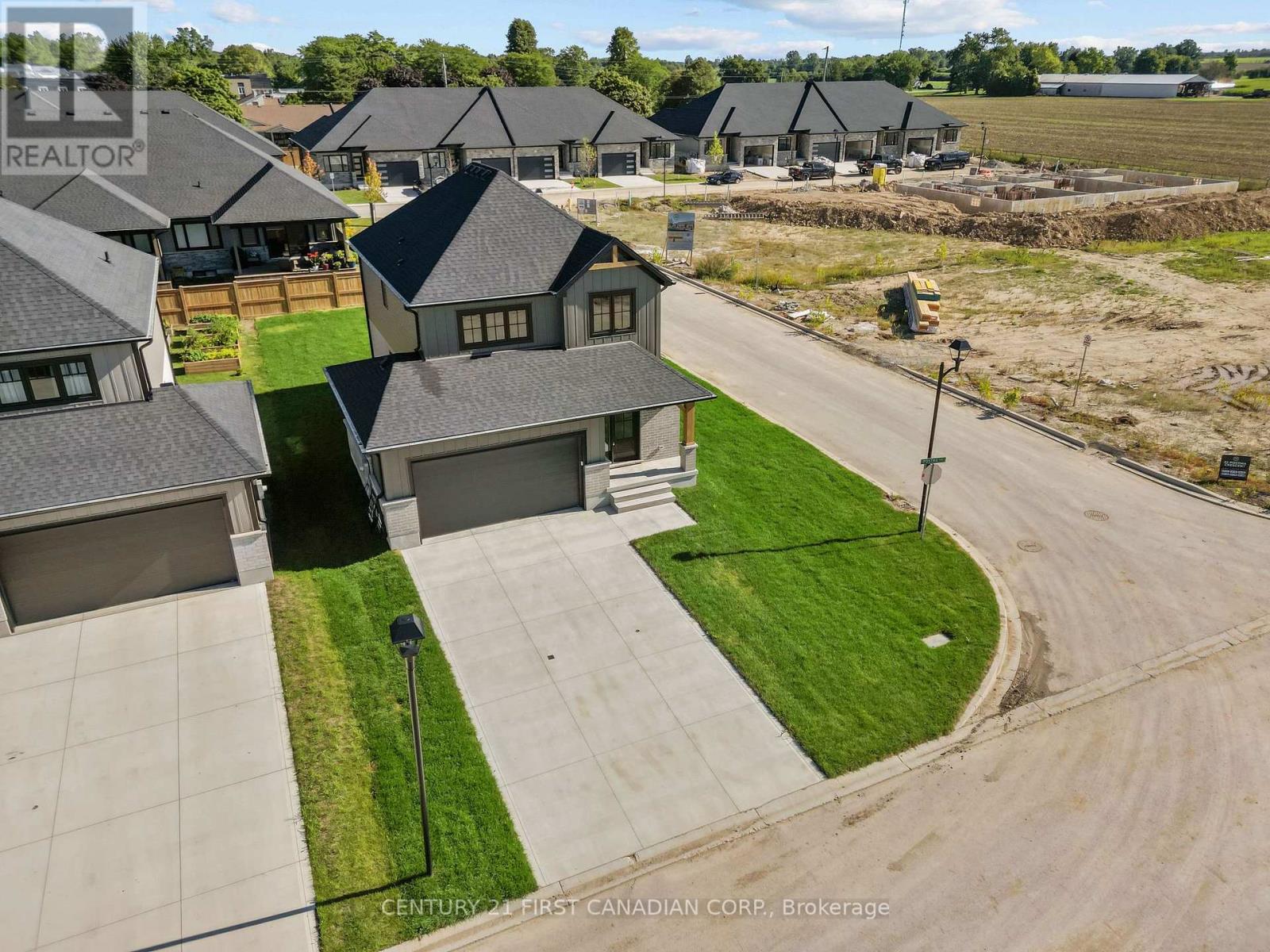 34 POSTMA CRESCENT - Image 30