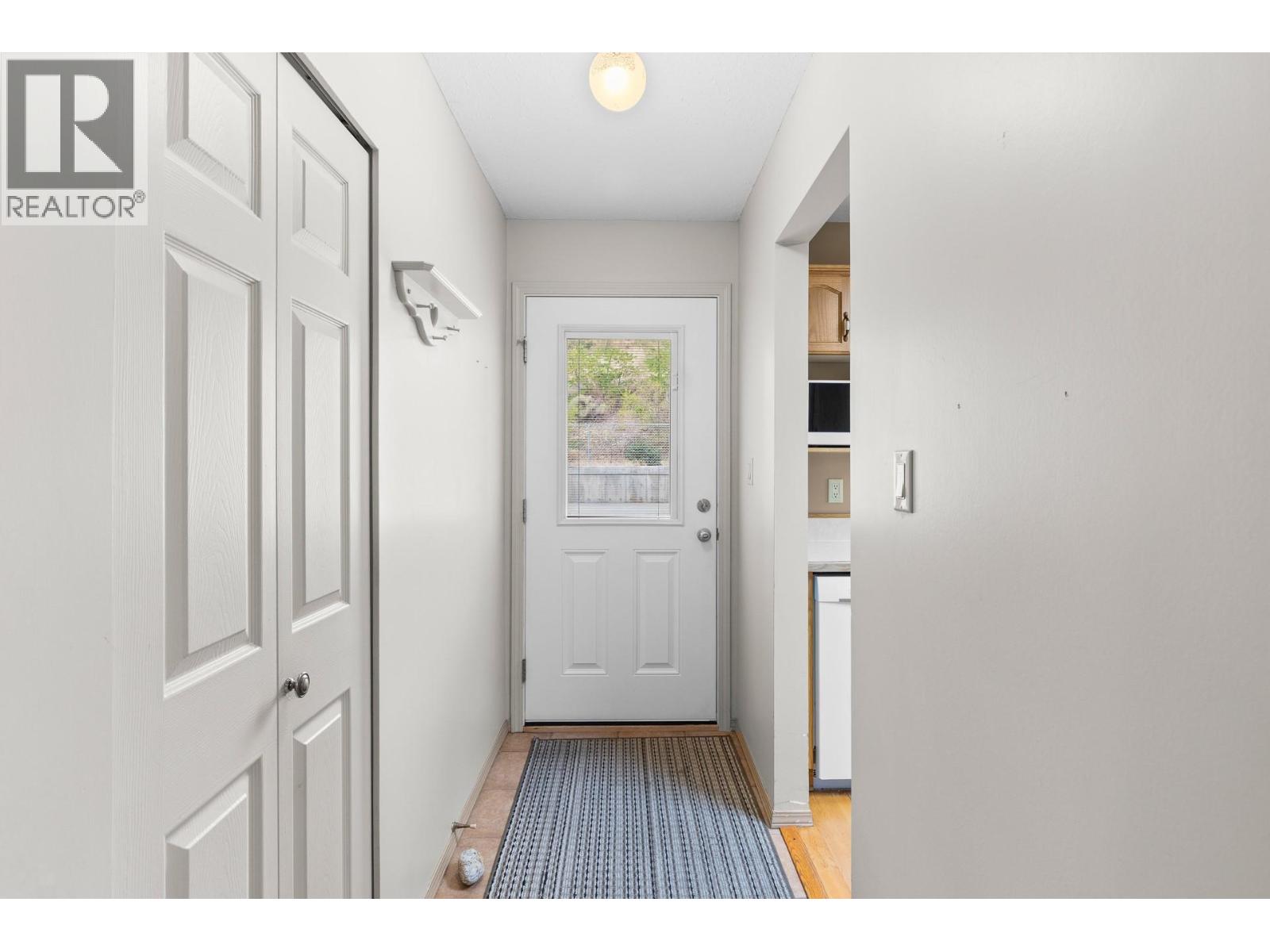 7 6816 89th Street, Osoyoos