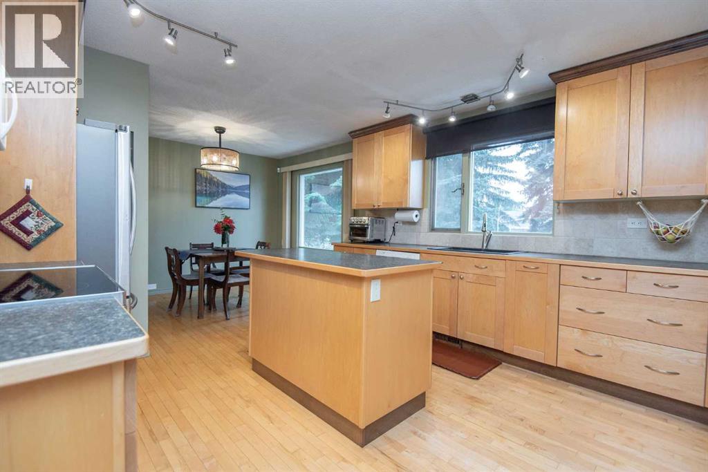 Listing photo – 7 Martin Close, Red Deer