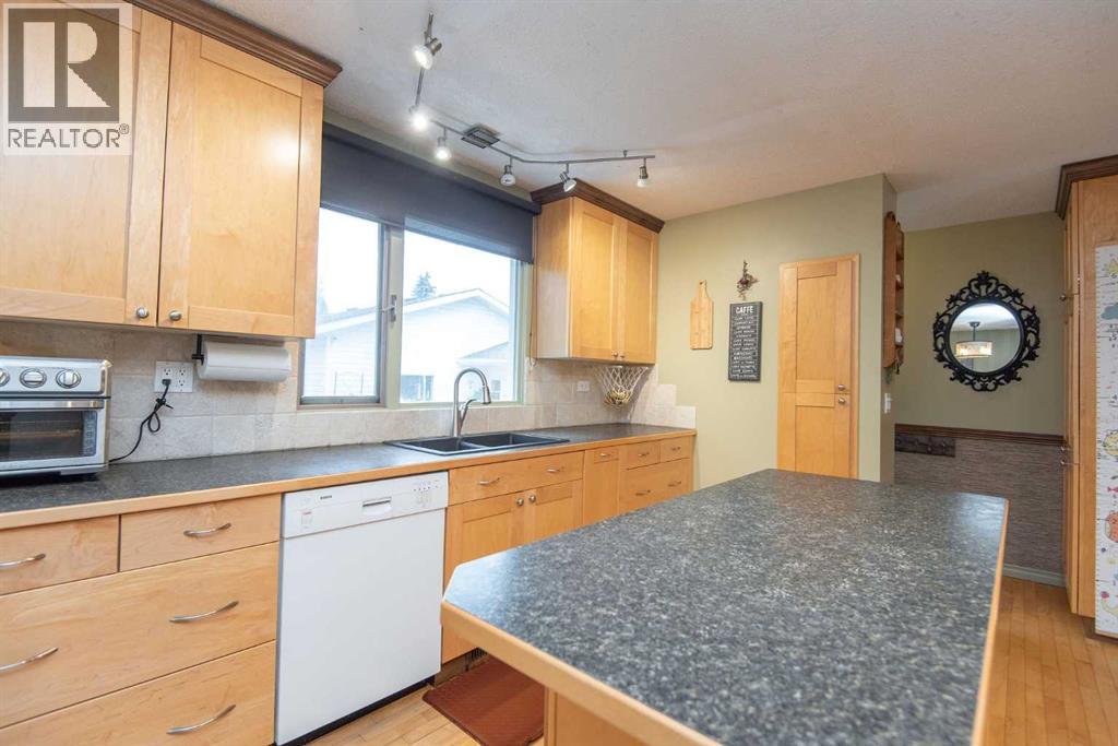 Listing photo – 7 Martin Close, Red Deer
