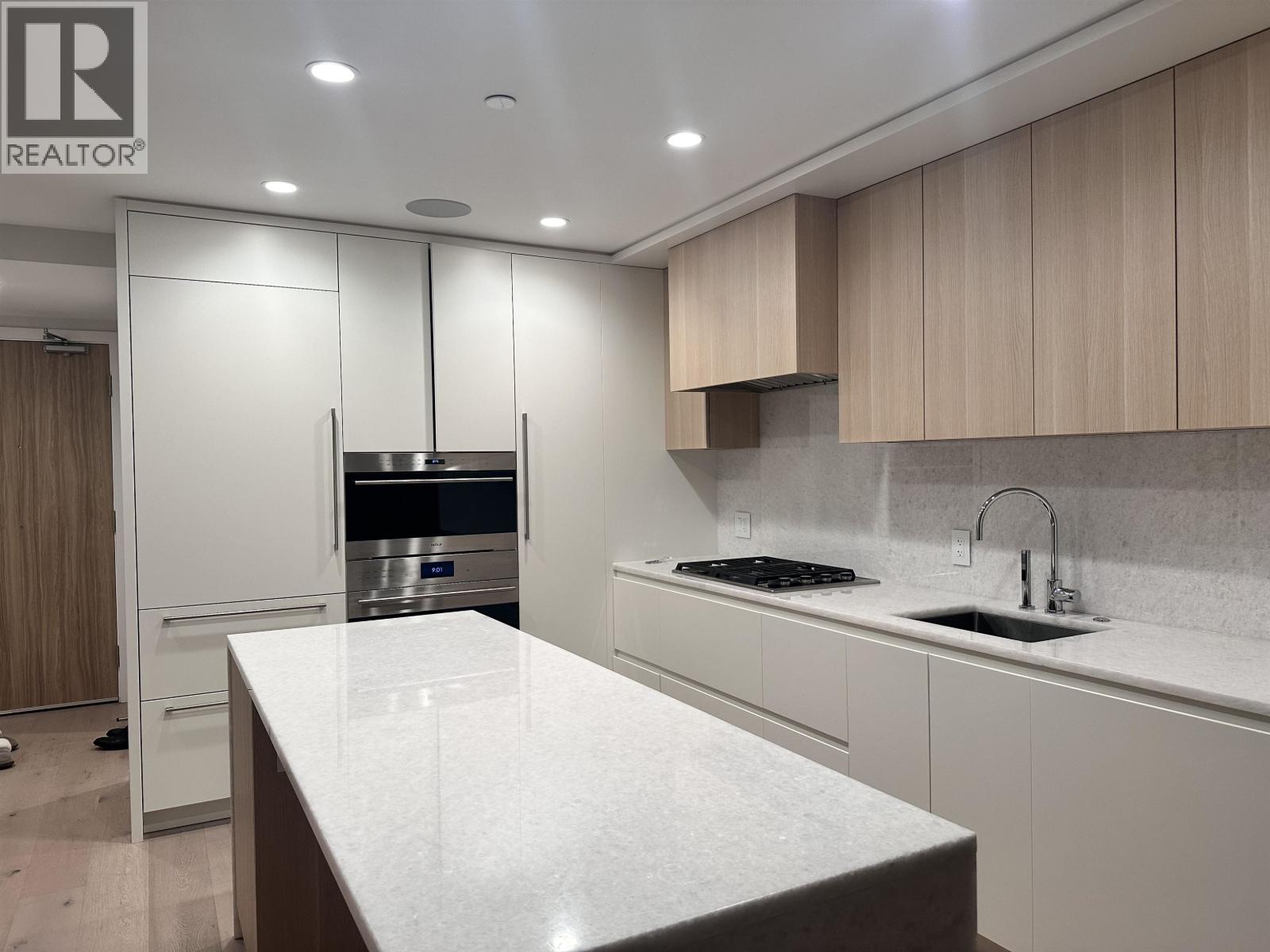 #1304 7418 PAULSON Street, Vancouver, British Columbia, V6P0K2, Vancouver, British Columbia — photo 2 of 5