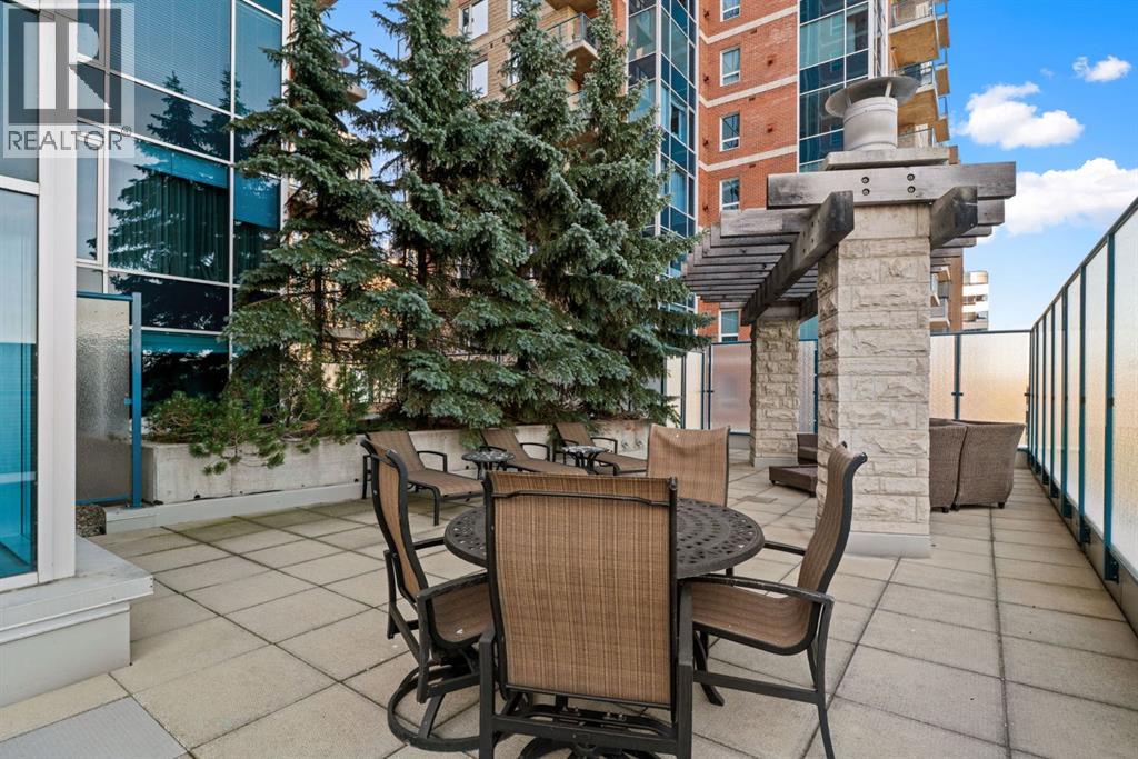 #802 910 5 Avenue SW - 32