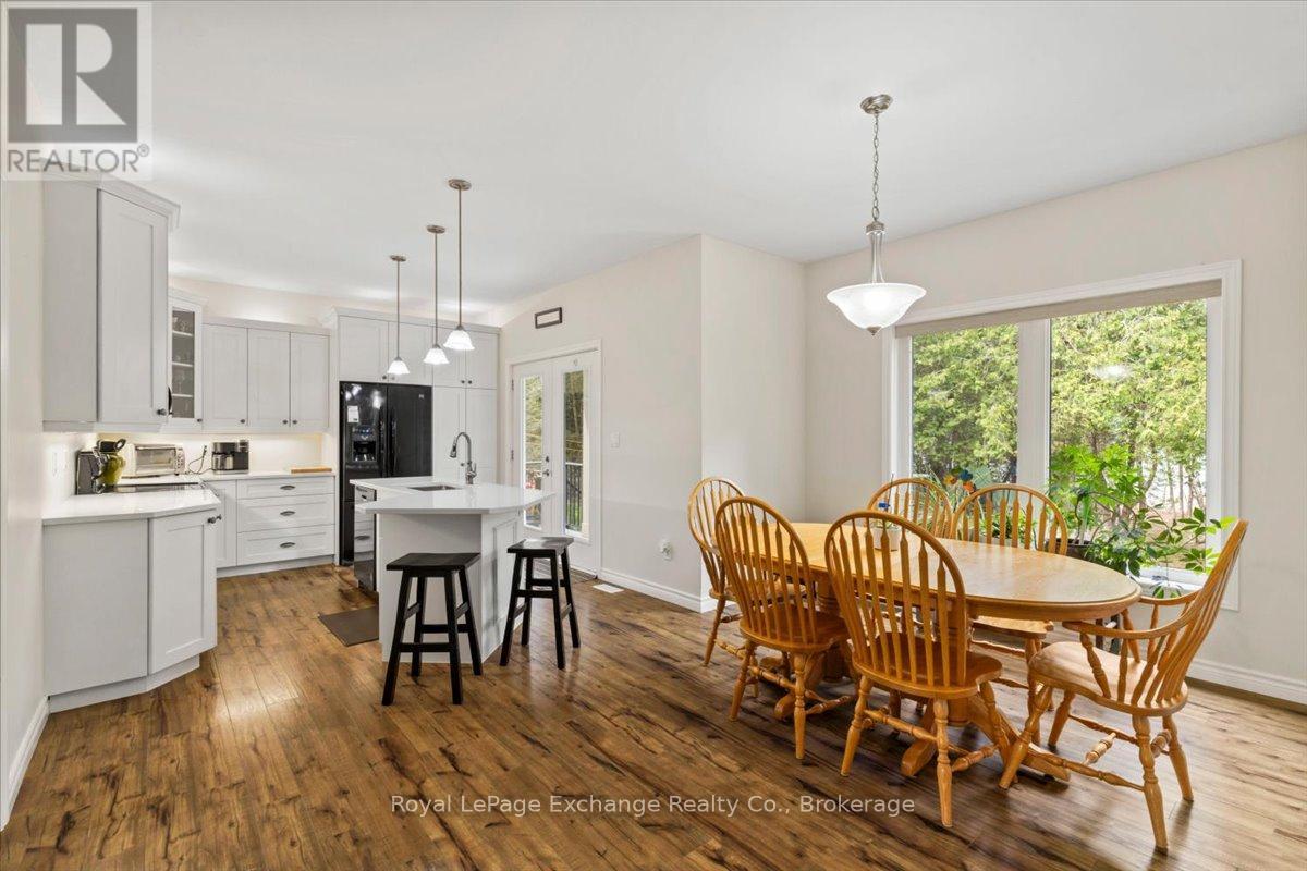 14 KUEHNER STREET, Kincardine — photo 7