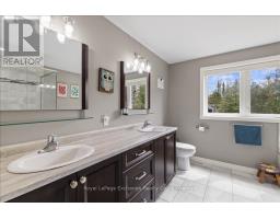14 Kuehner Street, Kincardine, ON N2Z2X6 Photo 16