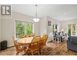 Kitchen - 14 Kuehner Street, Kincardine, ON N2Z2X6 Photo 6