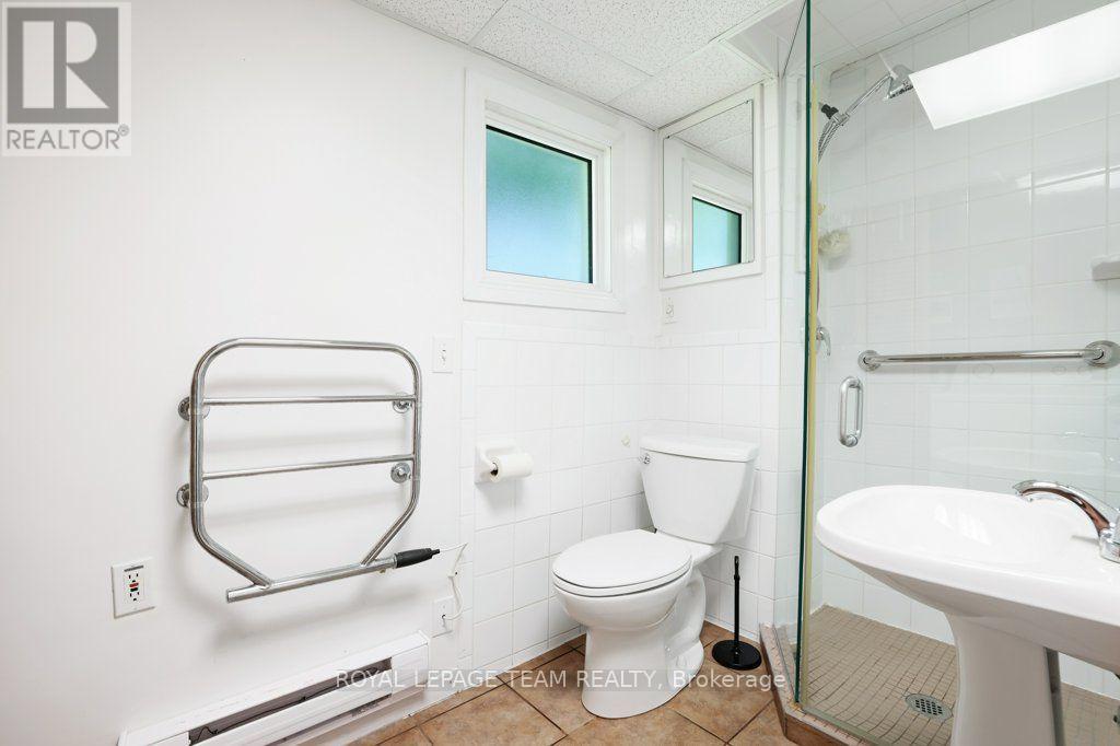 254 BLAKENEY ROAD - Image 11