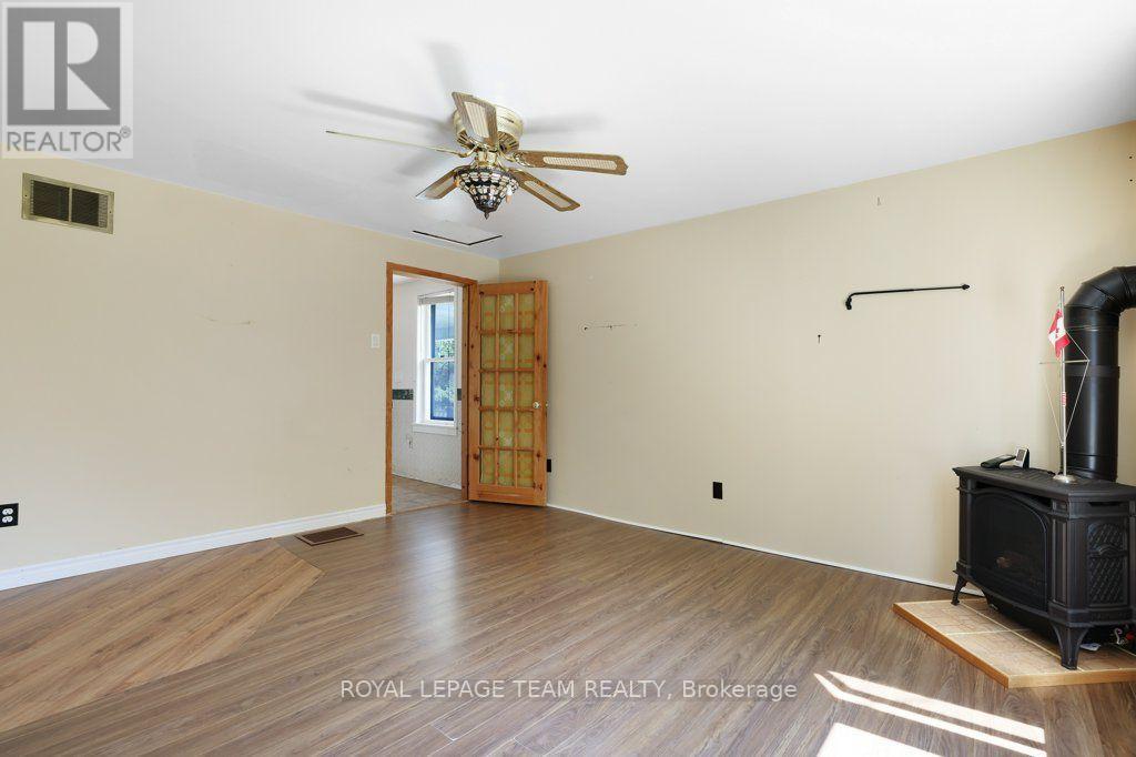 254 BLAKENEY ROAD - Image 9