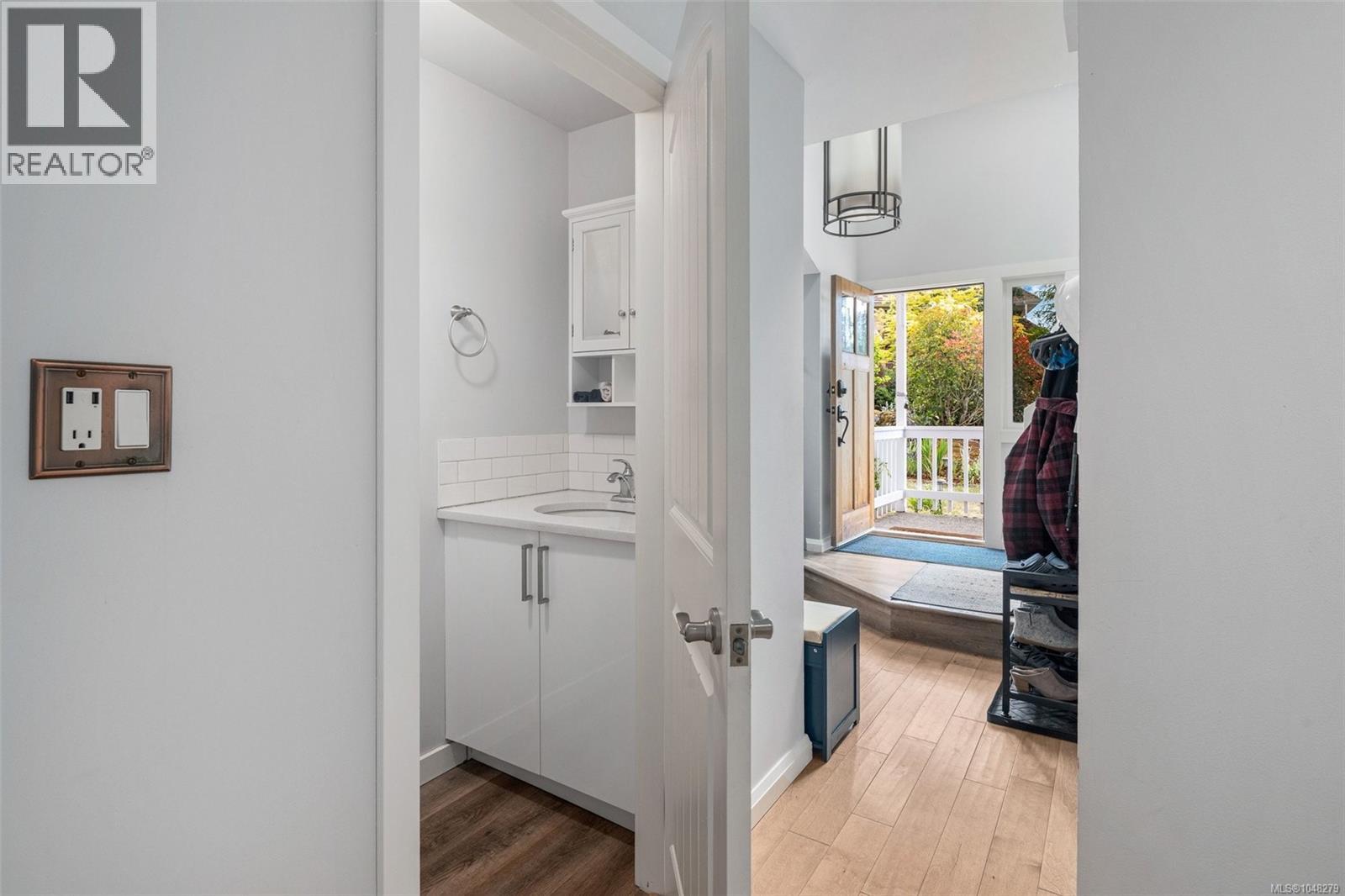 335 Damon Dr - Image 36