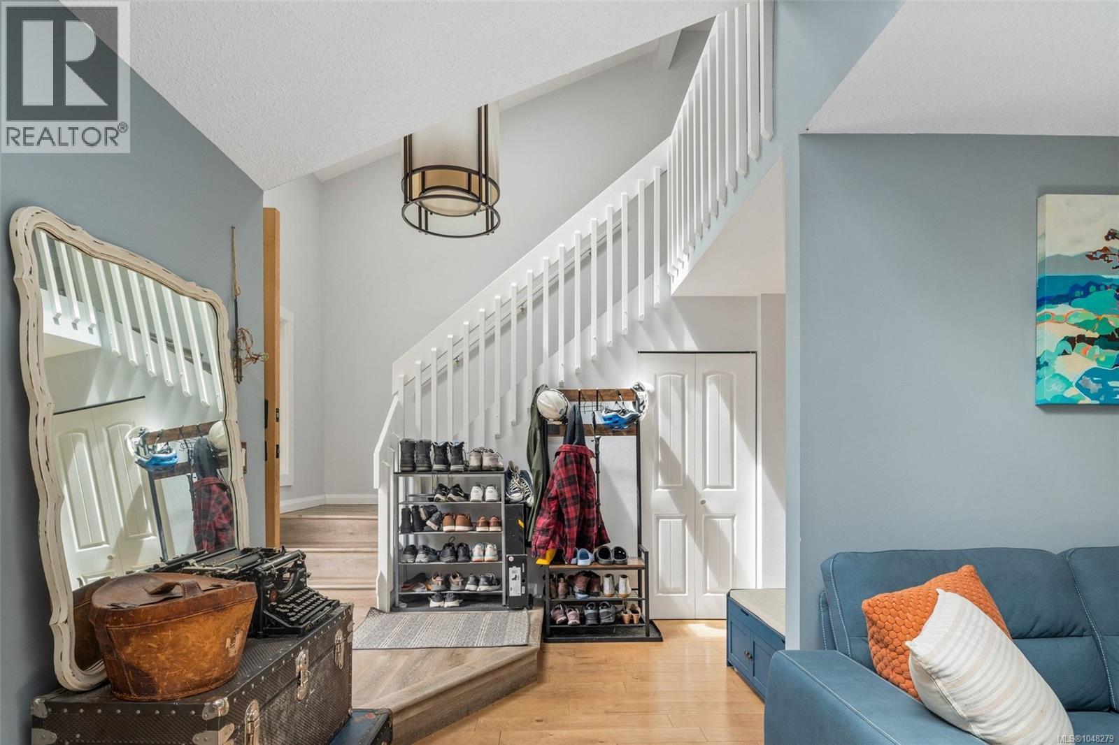335 Damon Dr - Image 4