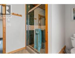 335 Damon Dr, View Royal, BC V9B5G5 Photo 32