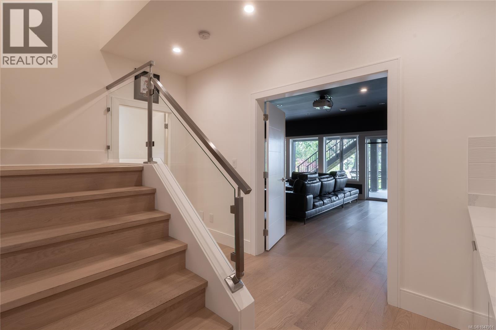 1470 Lands End Rd - Image 26