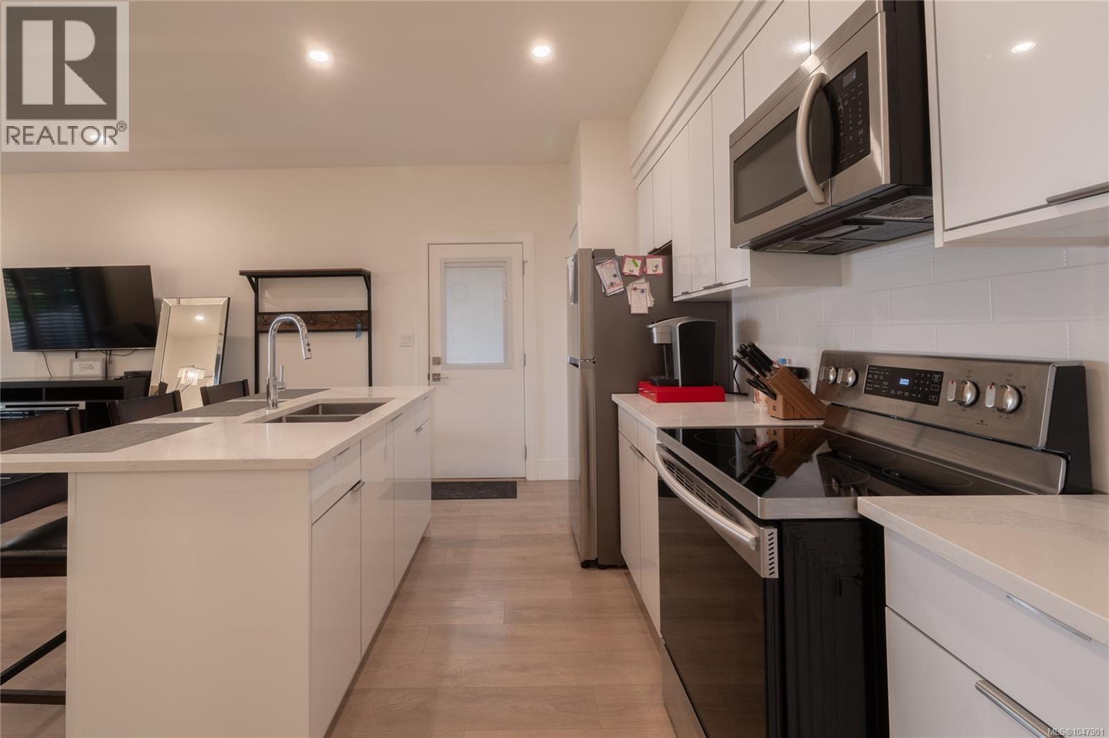 1470 Lands End Rd - Image 31