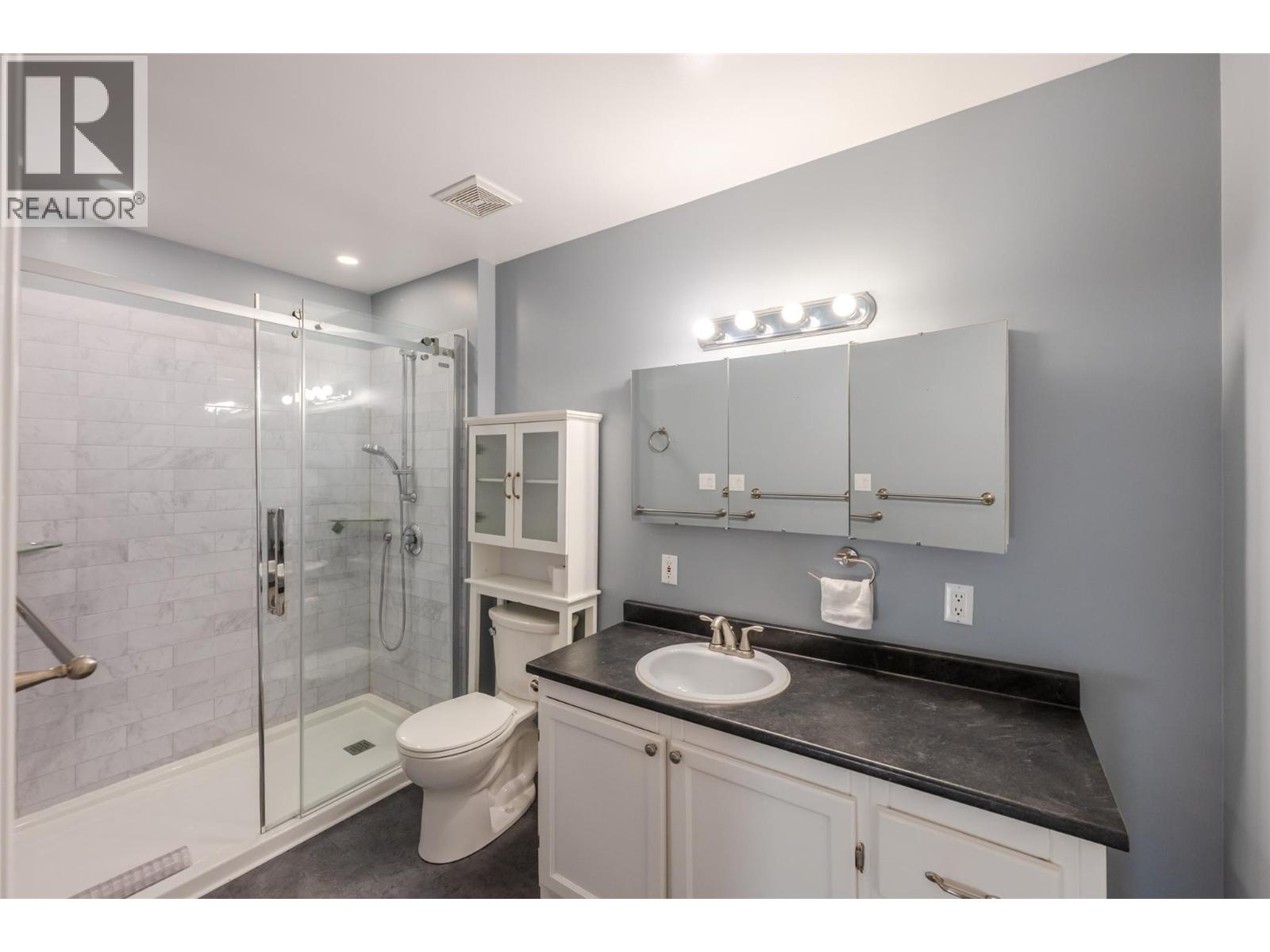 1110 Kilwinning Street, Penticton