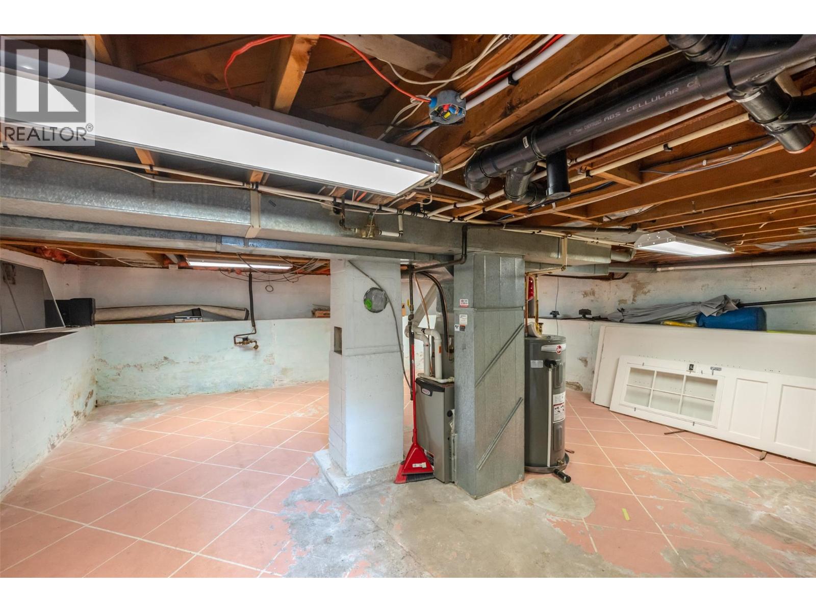 1110 Kilwinning Street, Penticton