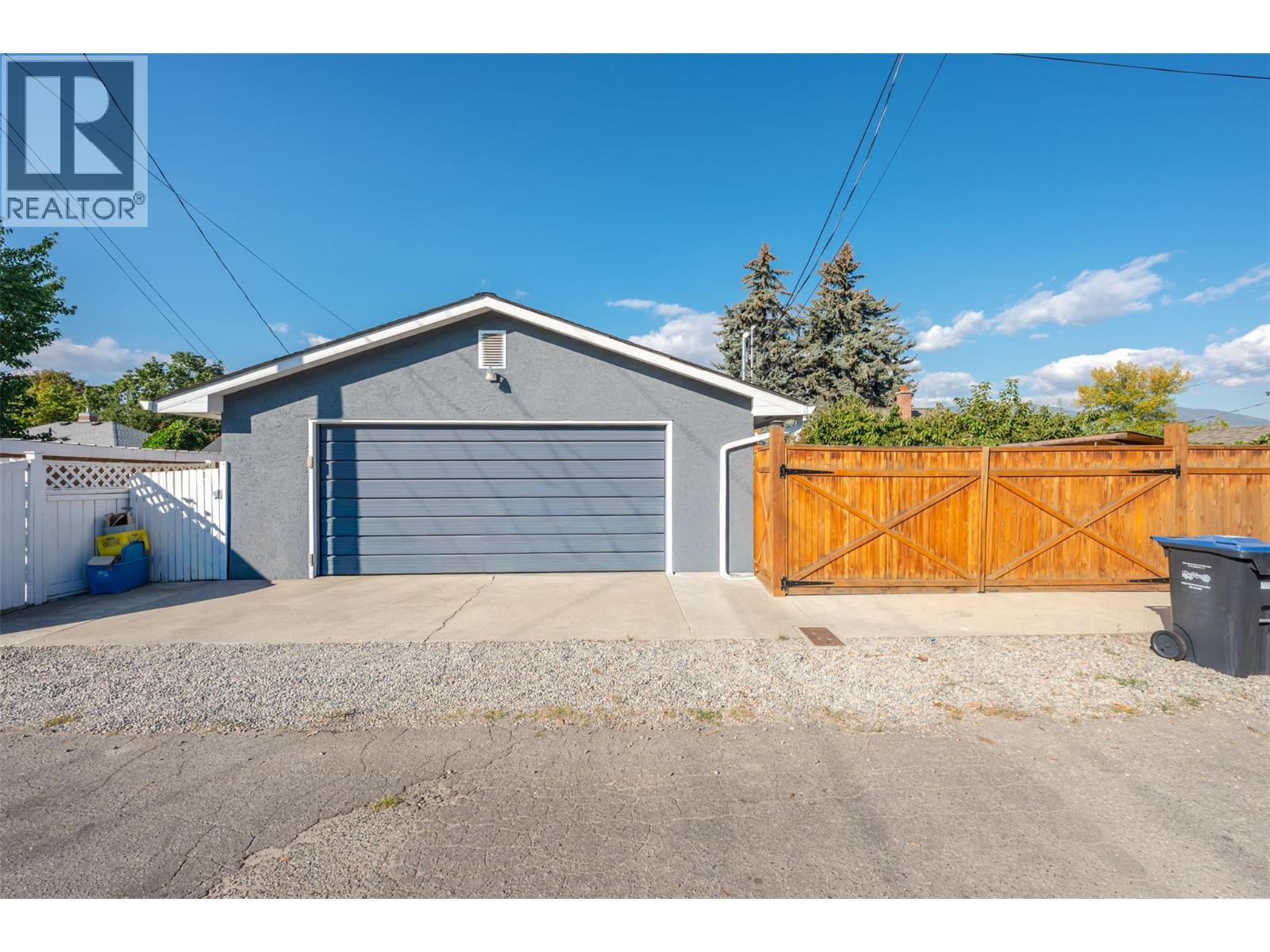 1110 Kilwinning Street, Penticton