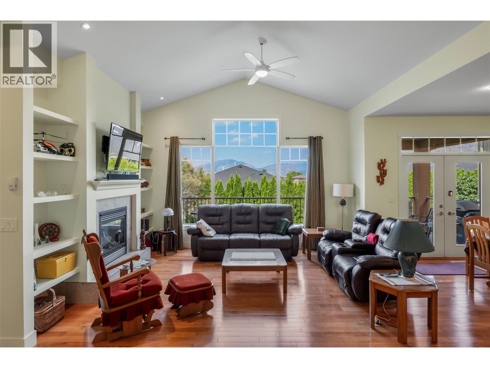 8 6833 Meadows Drive, Oliver