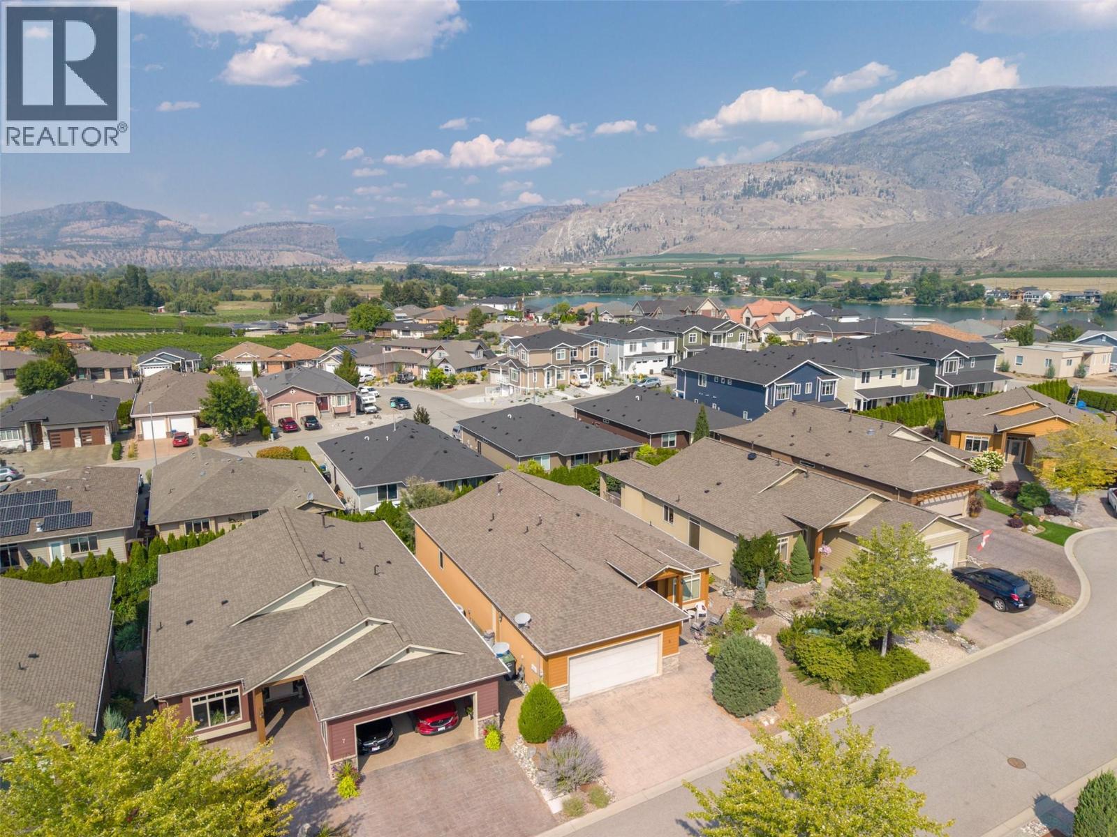 8 6833 Meadows Drive, Oliver
