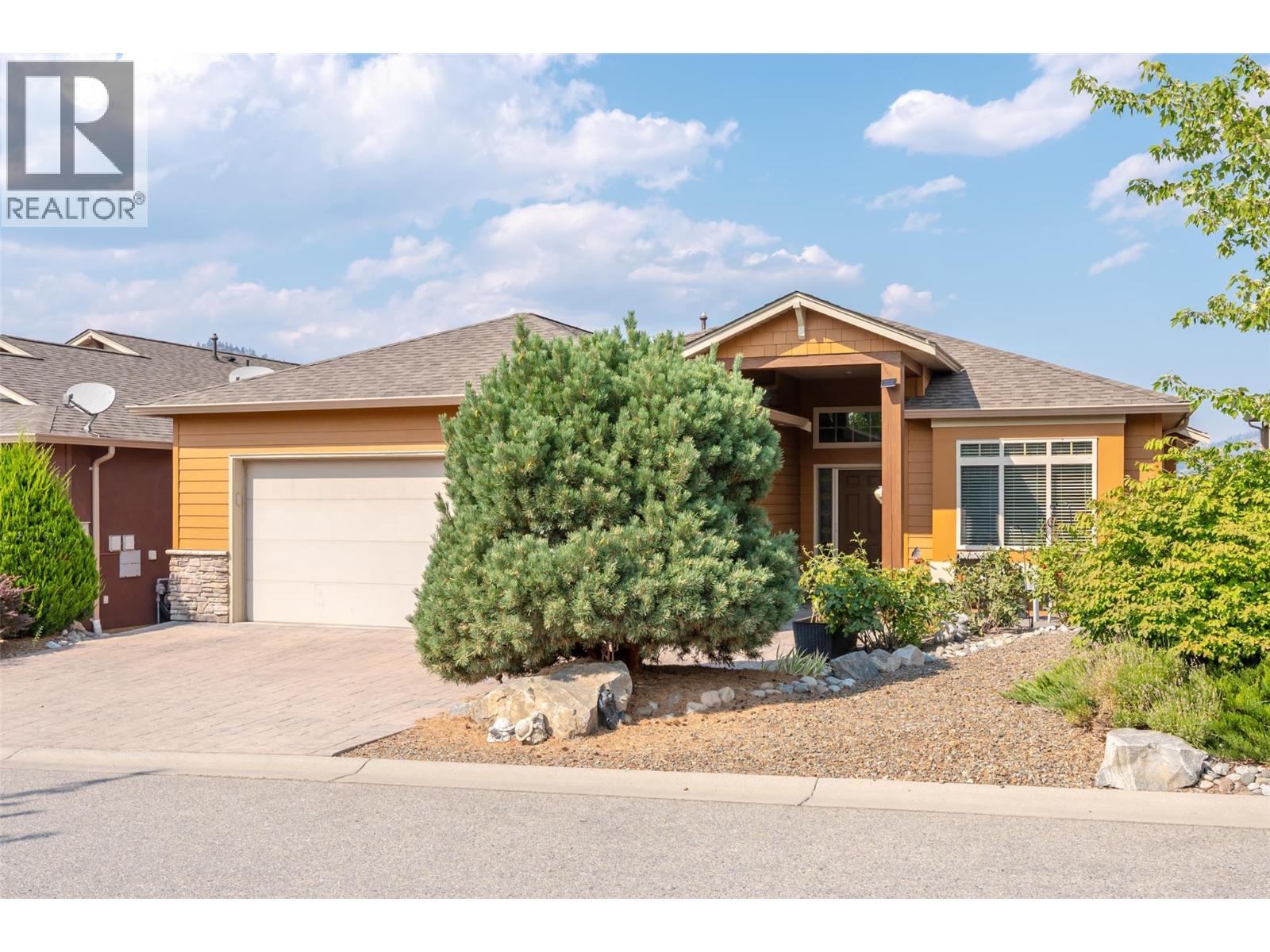 6833 Meadows Drive Unit# 8, Oliver