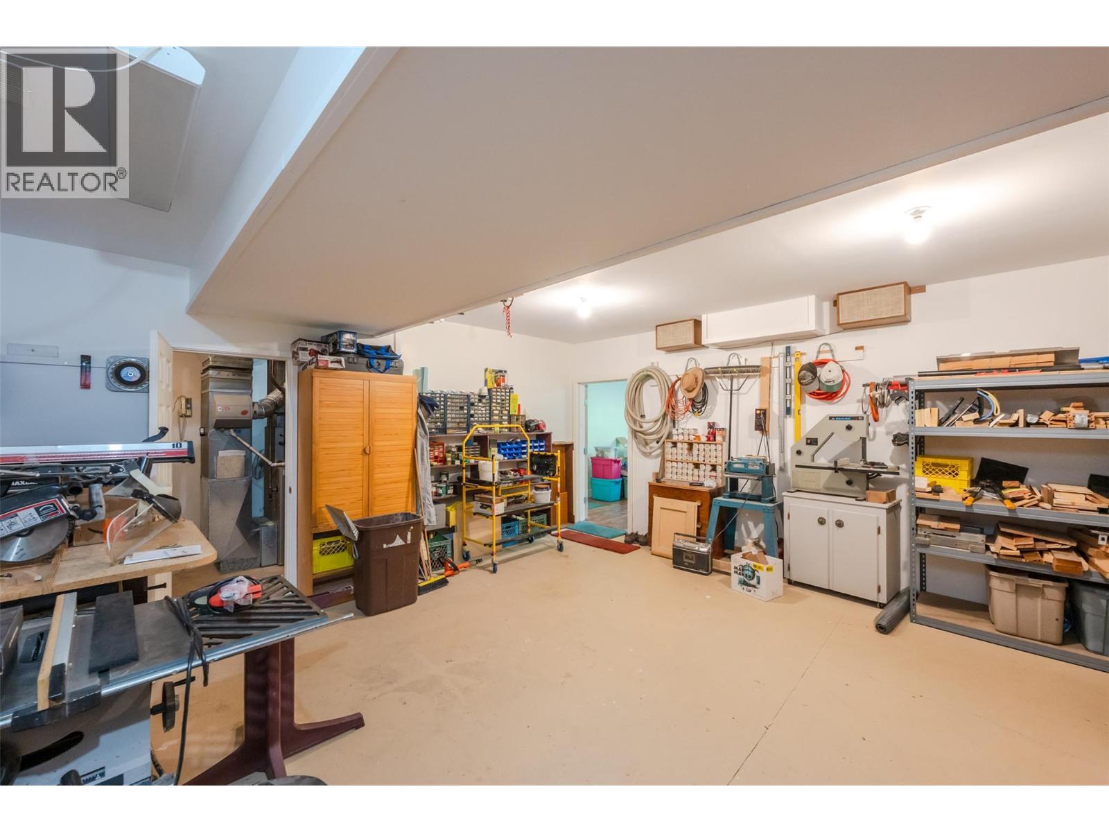 8 6833 Meadows Drive, Oliver