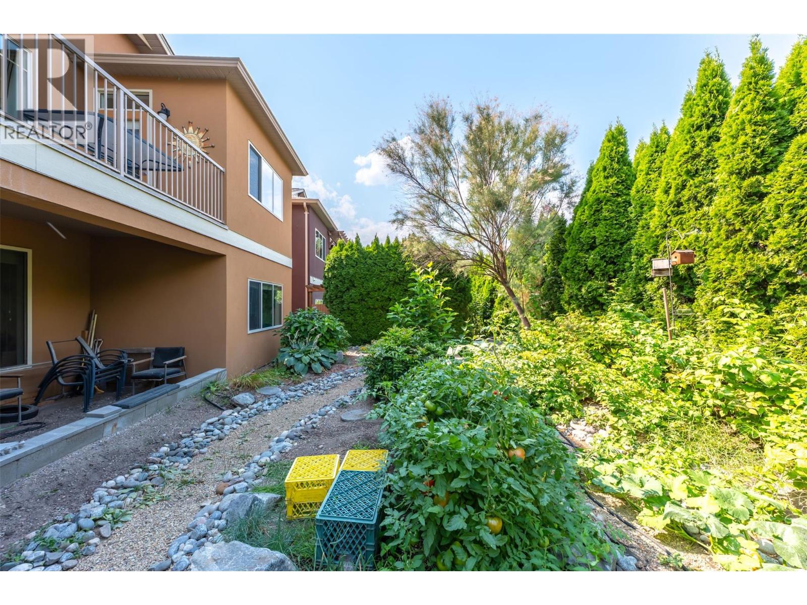 8 6833 Meadows Drive, Oliver