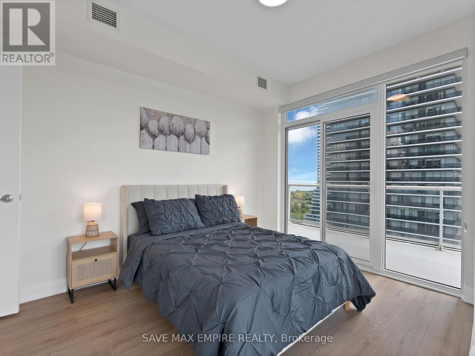 #1607 56 ANNIE CRAIG DRIVE - Image 17
