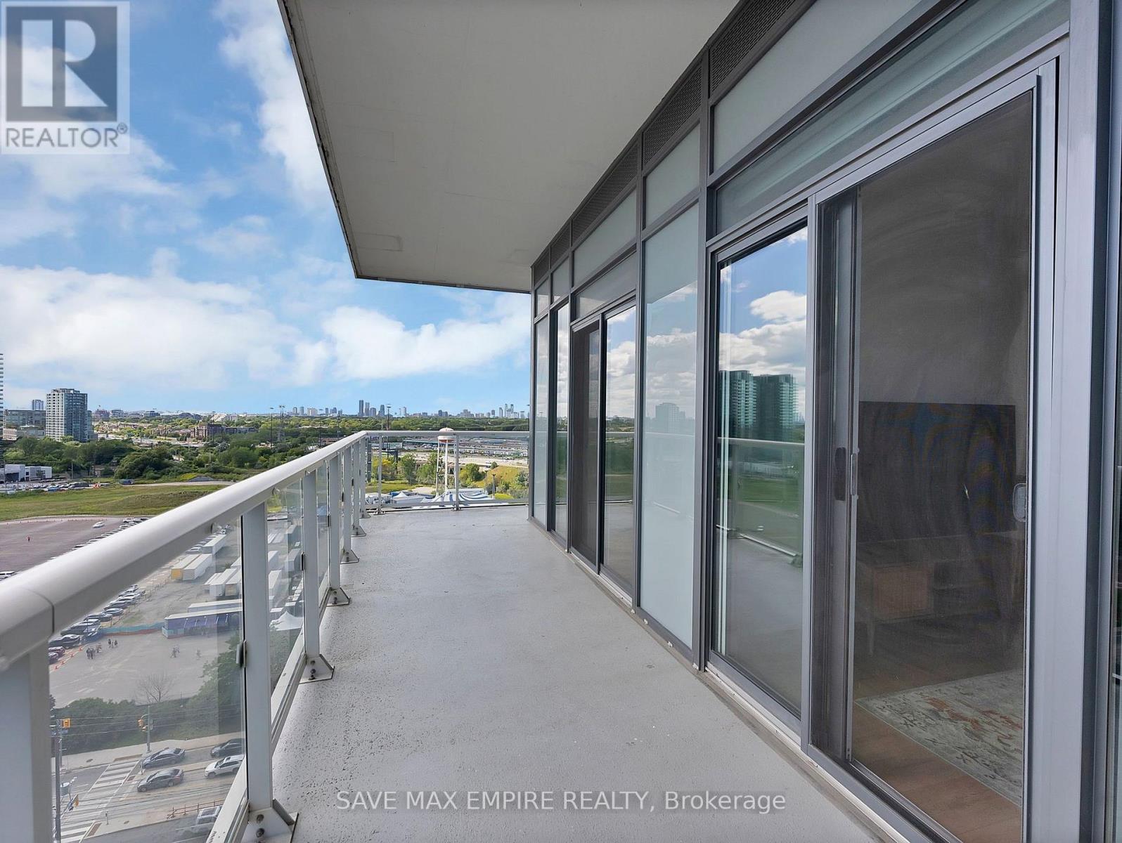 #1607 56 ANNIE CRAIG DRIVE - Image 18