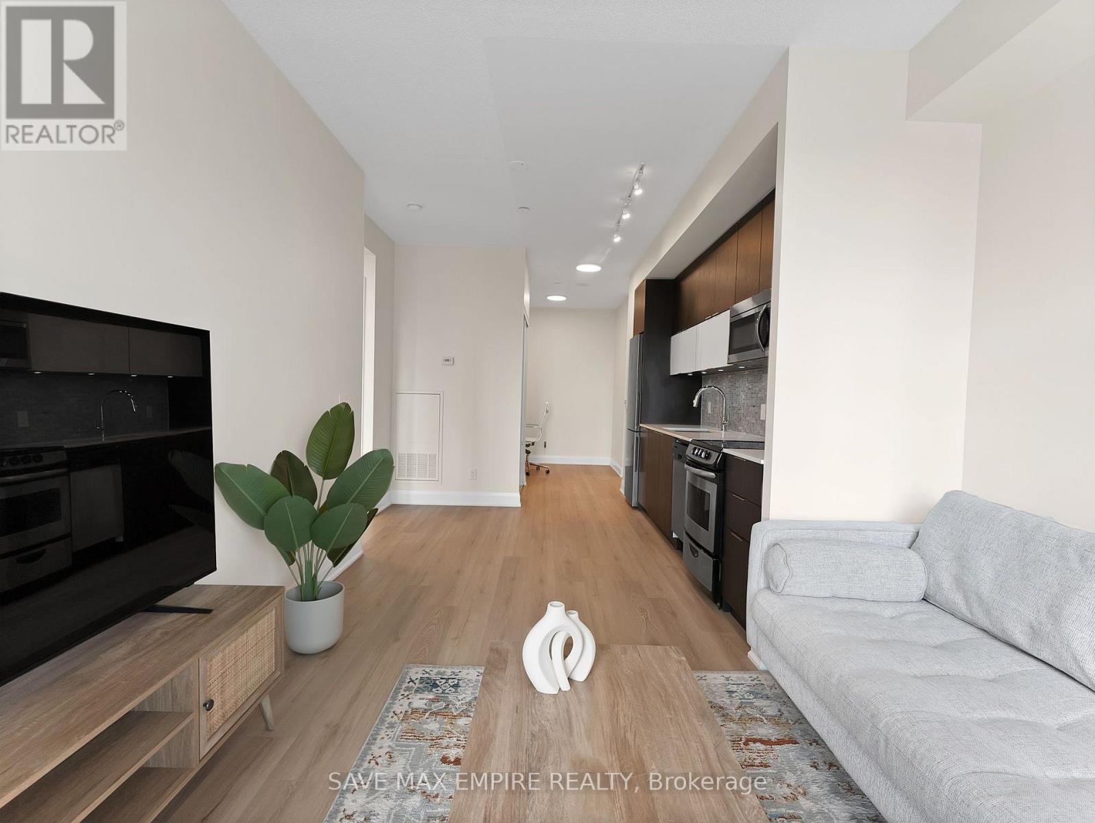 #1607 56 ANNIE CRAIG DRIVE - 9