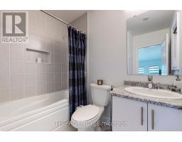 7 Kipling Grove Court, Toronto, ON M9B0C6 Photo 18