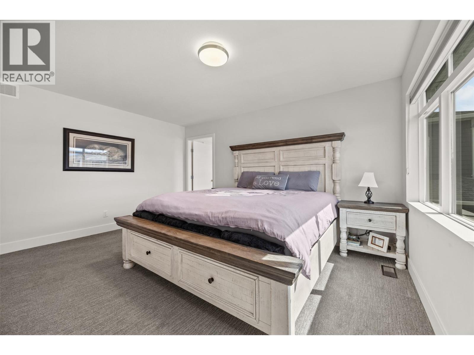 2394 Hawks Boulevard - 21