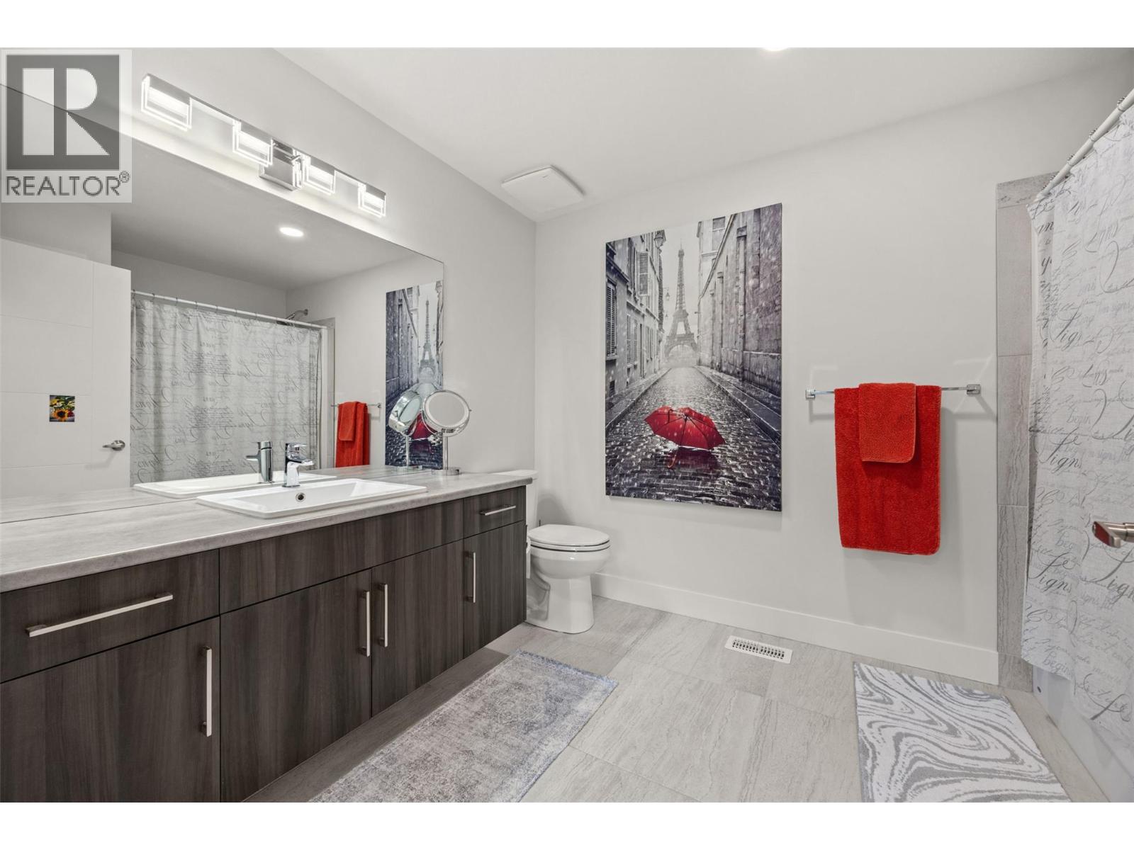 2394 Hawks Boulevard - Image 29