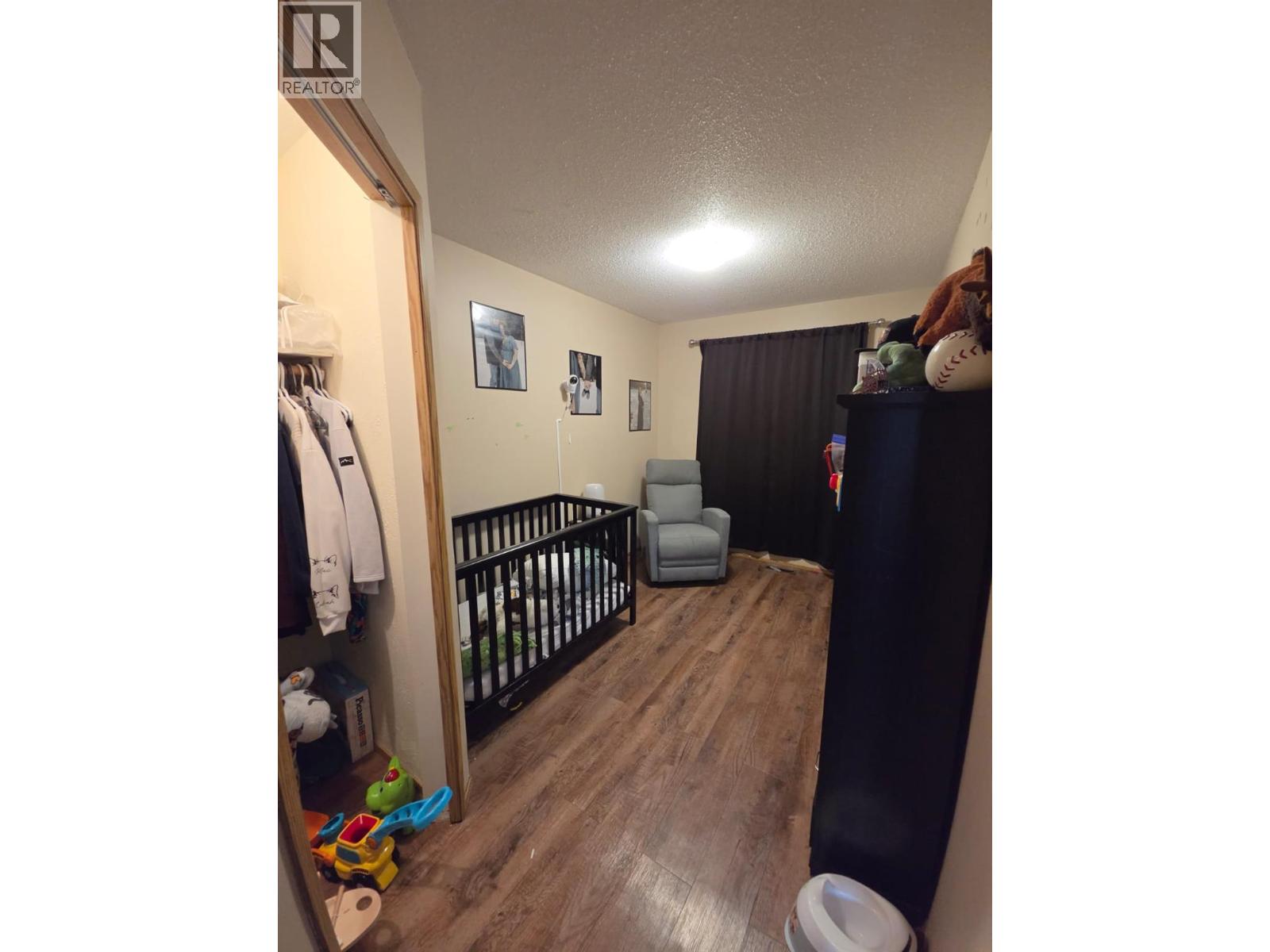 4911/4913 56 Avenue, Pouce Coupe
