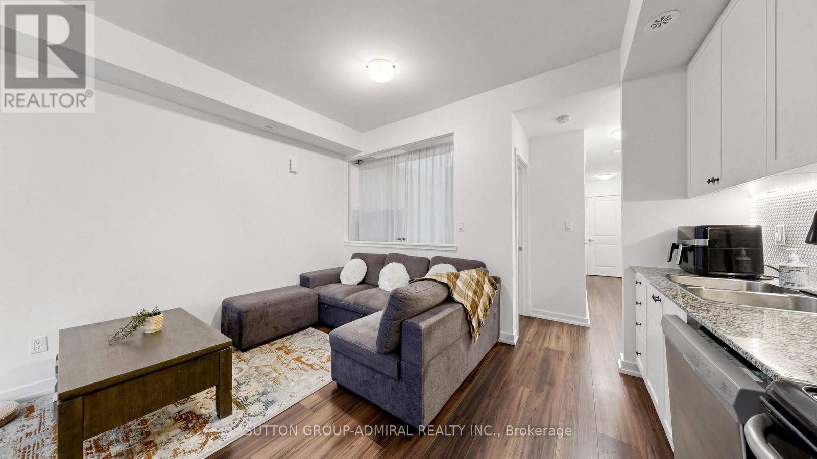 #14 869 WILSON AVENUE - Image 9