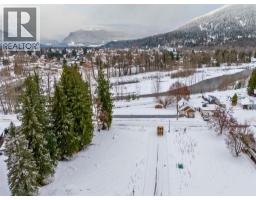 1-1445 Illecillewaet Road Lot# Sl 10, Revelstoke, BC V0E2S1 Photo 12