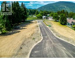 1-1445 Illecillewaet Road Lot# Sl 10, Revelstoke, BC V0E2S1 Photo 15