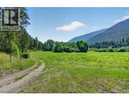4325 Highway 97 Highway, Falkland, BC V0E1W0 Photo 41