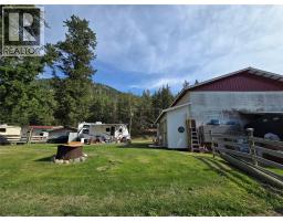 4325 Highway 97 Highway, Falkland, BC V0E1W0 Photo 14