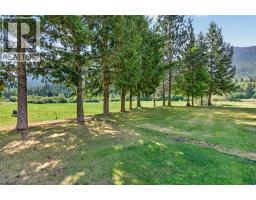 4325 Highway 97 Highway, Falkland, BC V0E1W0 Photo 31