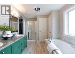 1153 Kingston Crescent SE - photo 30
