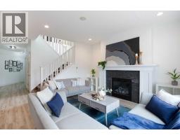 1153 Kingston Crescent SE - photo 4