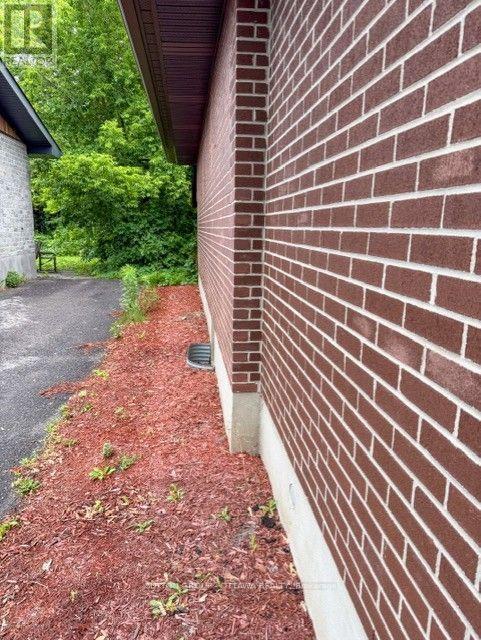 767 CLAUDE STREET - 29