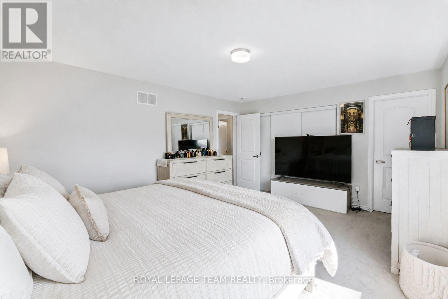 4124 OBSIDIAN STREET - Image 21