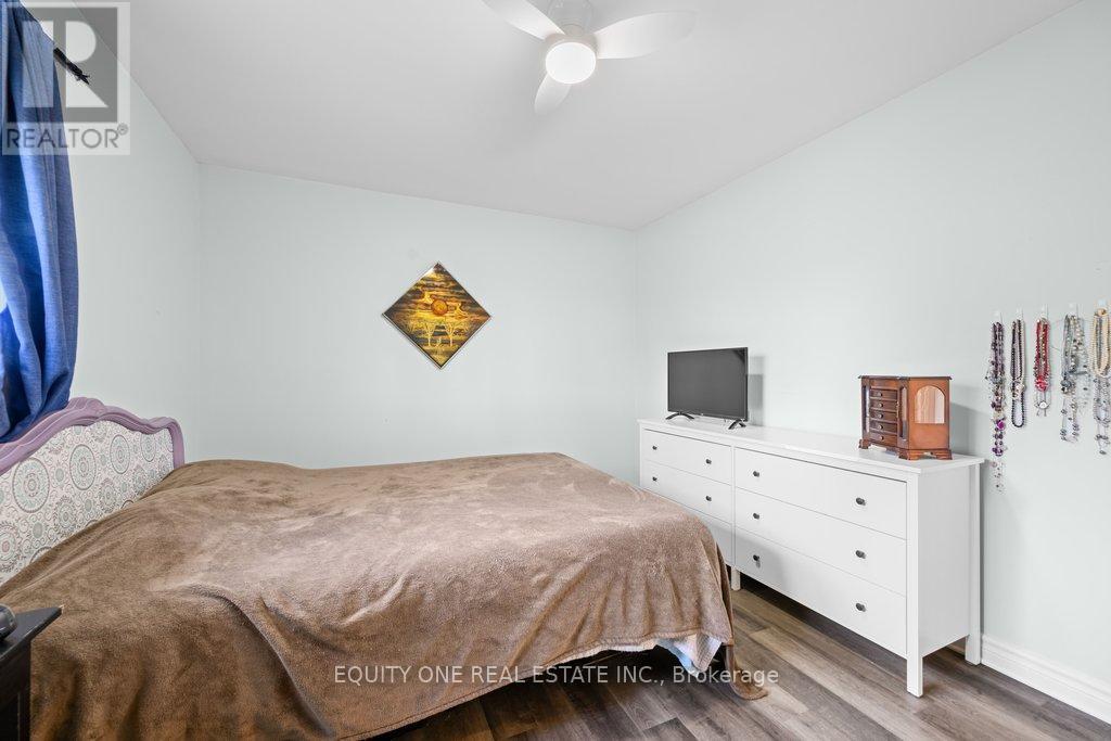 3314 NIXON DRIVE - 21