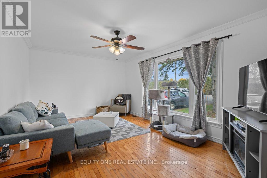 3314 NIXON DRIVE - 7